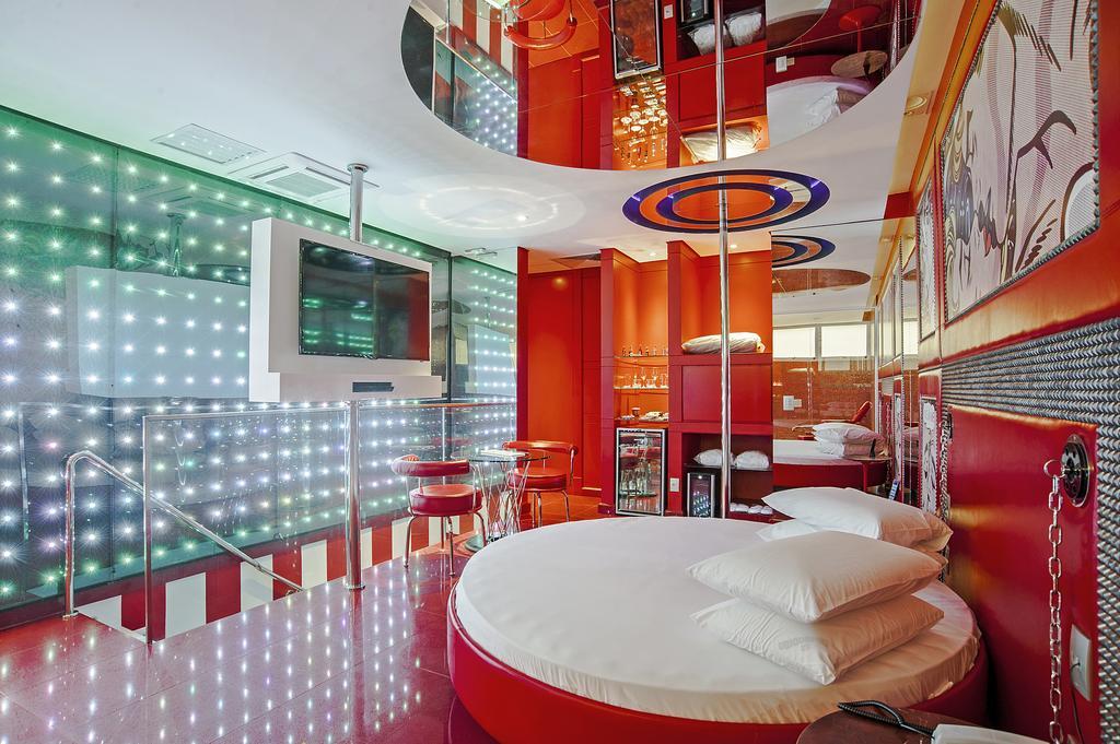 Motel Acqua (Adults Only) กูรีตีบา ภายนอก รูปภาพ